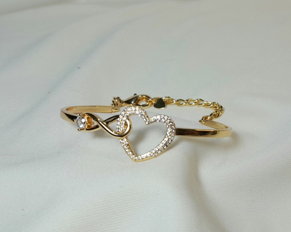 BRACELETE CORAÇÃO INFINITO